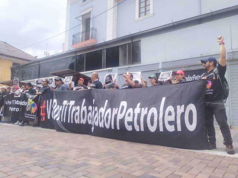 Trabajadores exigen a la Asamblea velar por sus derechos