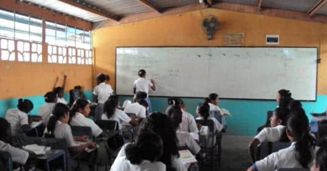 Ministerio de Educación presenta nuevo calendario escolar para la Sierra