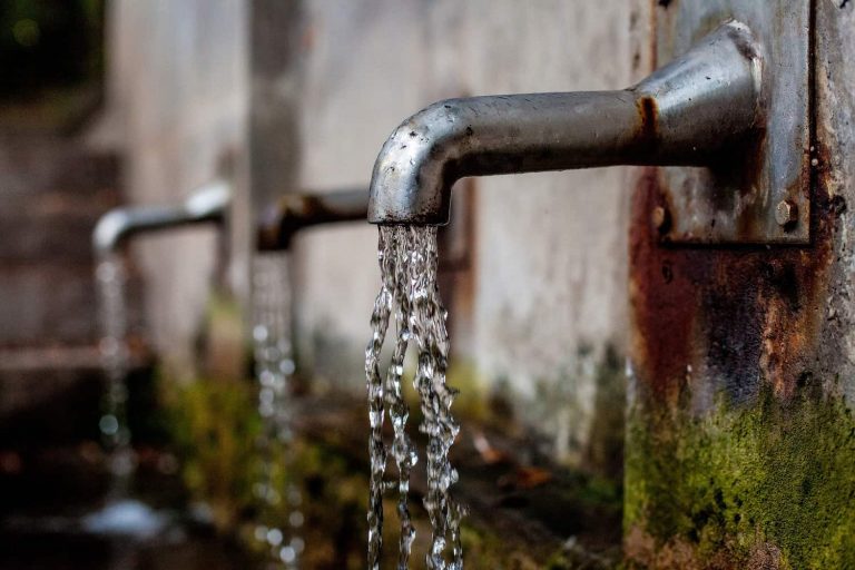 Empresa Metropolitana de Agua realiza trabajos en la zona de La Carolina