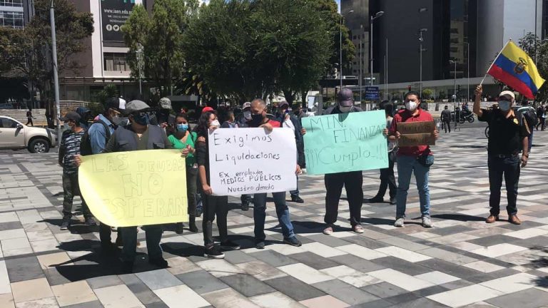 Extrabajadores de Medios Públicos exigen pago de sus liquidaciones