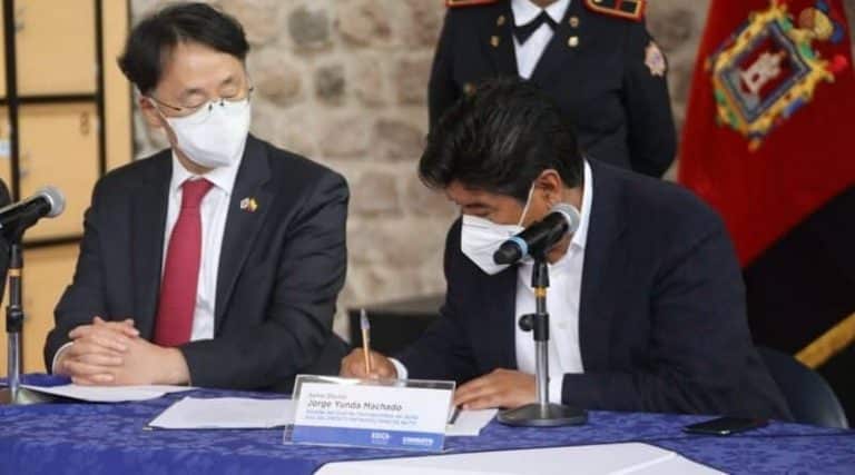 Quito recibe USD 9 millones de Corea para proyecto tecnológico