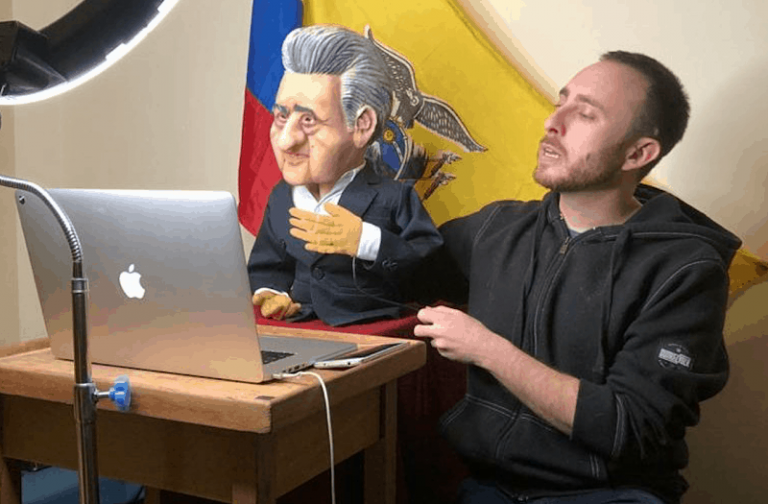 El arte del titiritero: una manera de aliviar al pueblo