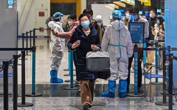 prueba anal para Covid-19 en Pekín, China