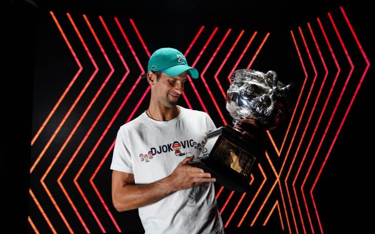Novak Djokovic sumó su título 18 de Grand Slam en el Abierto de Australia