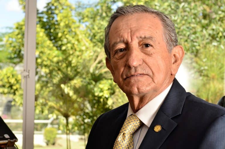 Jarrín justificó su vacunación con su participación en la Guerra del Cenepa