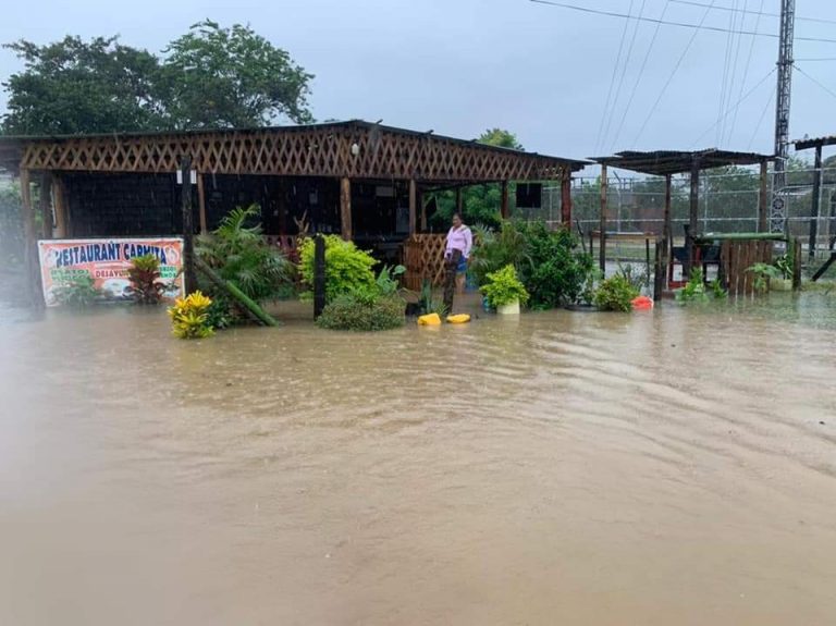 El invierno visibiliza la triste realidad de los manabitas