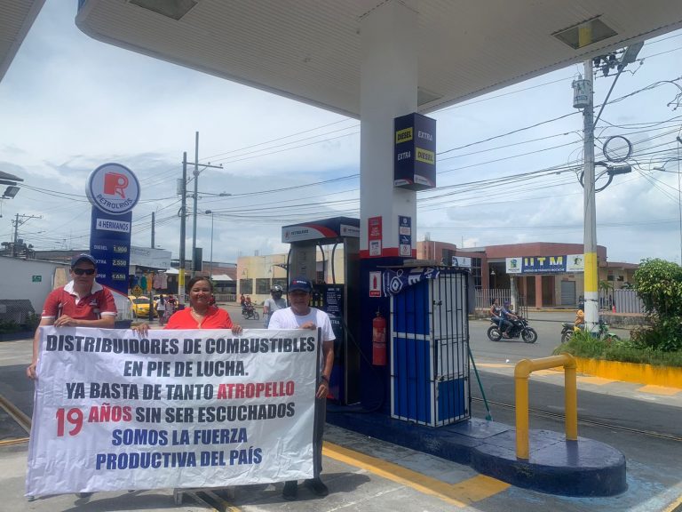 Distribuidores de derivados de petróleo piden restitución de 5 centavos al margen de comercialización