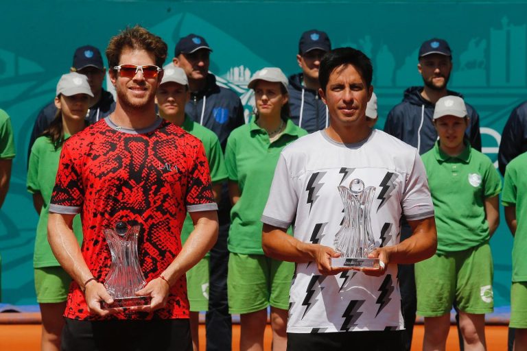 Gonzalo Escobar logra tercer título de dobles de su carrera