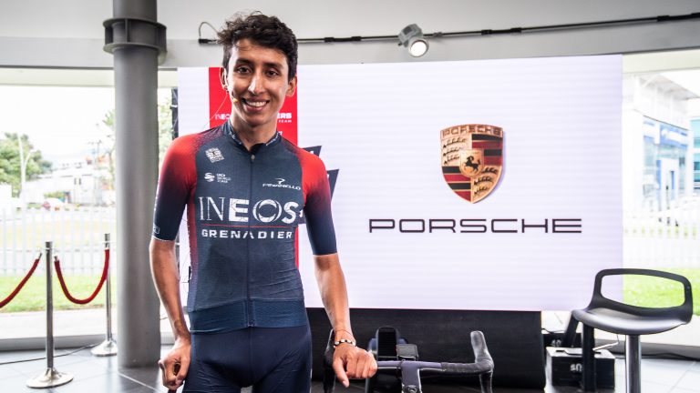 Egan Bernal rodó con más de 4500 ciclistas