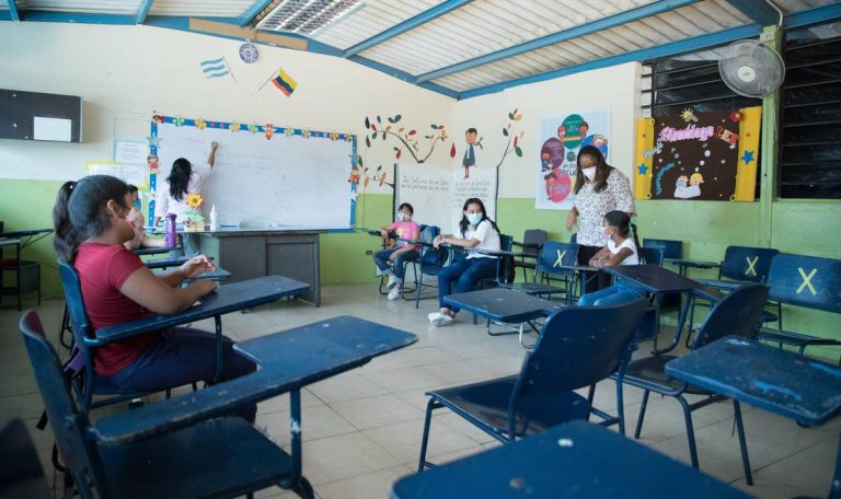 Déficit de profesores afecta la calidad de educación
