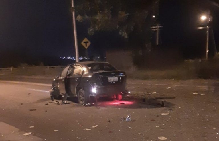 Explota carro bomba en la vía a Daule