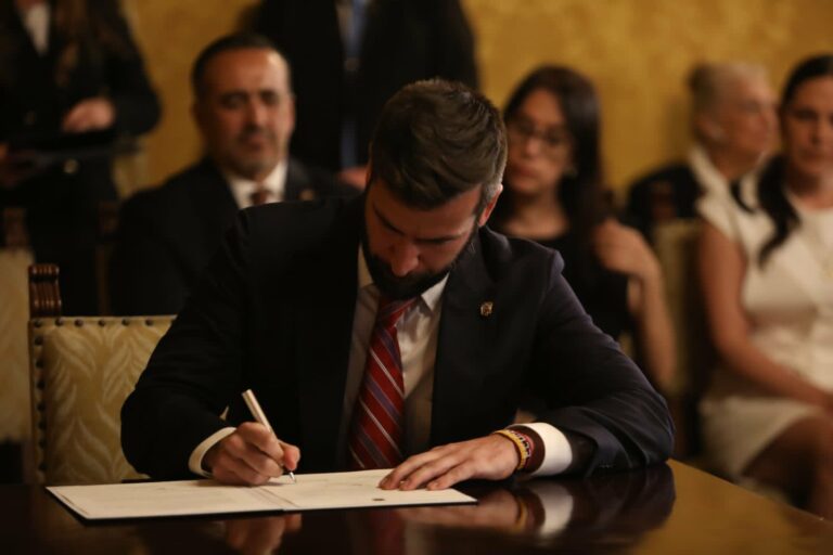Arosemena pagó USD 36 de impuestos en 2021