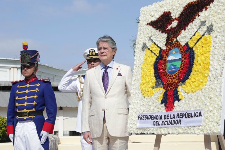 Guillermo Lasso felicitó a la Armada Nacional por su trabajo contra el narcotráfico