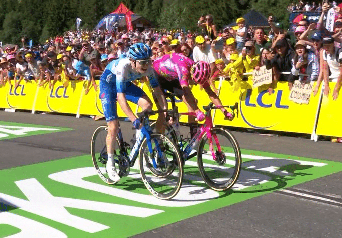 Protesta interrumpe la etapa 10 del Tour; ganada por Magnus Cort y con Kämna poniendo susto al líder