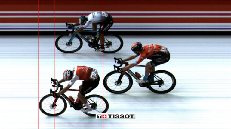 Jesús Herrada gana la etapa siete de la Vuelta a España, sin cambios en la general