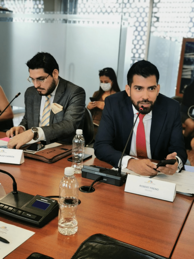 El superintendente de Bancos denunció amenazas en su contra