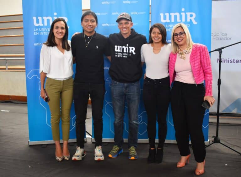 Karl Egloff recibe una beca para estudiar una Maestría en Oratoria y Retórica en la UNIR