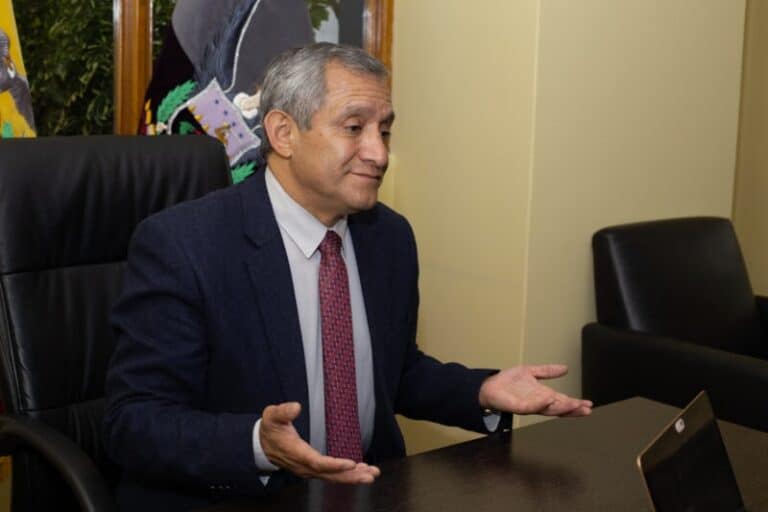 Ministro Carrillo renunciará en 30 días sino hay datos por Bernal