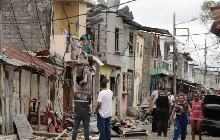 En pleno estado de Excepción, los muertos se multiplican en Guayas y Esmeraldas