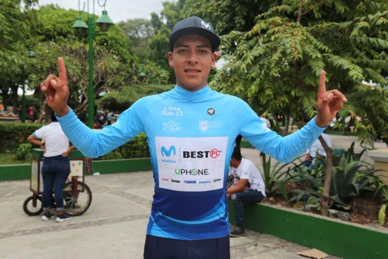 Equipo continental ecuatoriano destaca en el inicio de la Vuelta a Guatemala