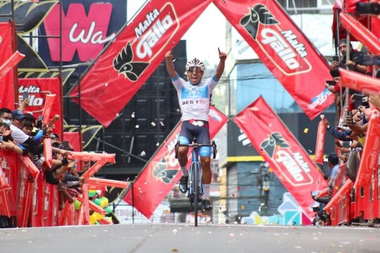 Santiago Montenegro gana la séptima etapa de la Vuelta a Guatemala