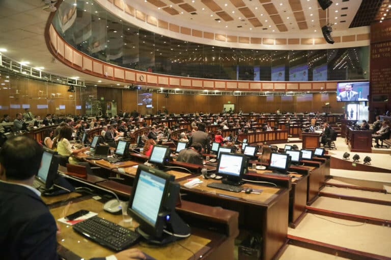 Inician proceso para la revocatoria de los 137 asambleístas