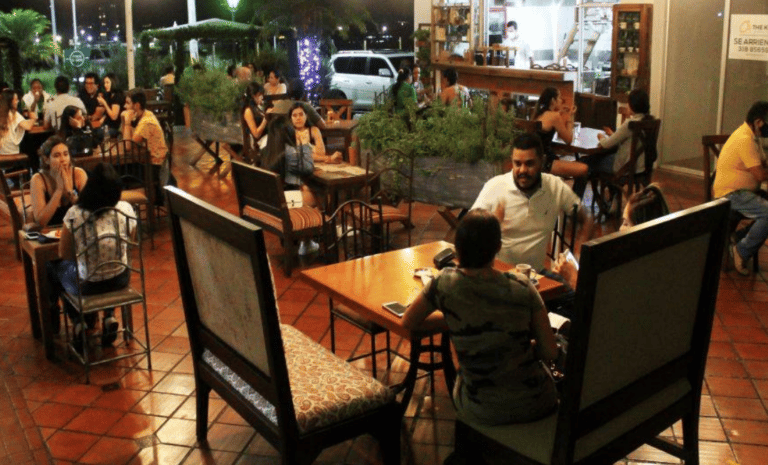 Sector turístico y comercial del Guayas pide la eliminación del toque de queda