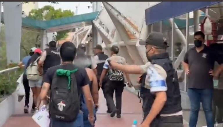 Represión y una detención arbitraria en plantón LGBTIQ+ en Guayaquil