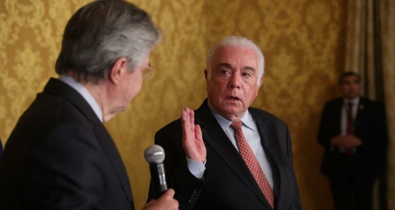 Contraloría inicia investigación contra el Ministro de Energía