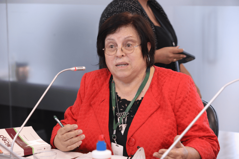 Si los ricos pagaran sus deudas, no tendríamos déficit, dice economista