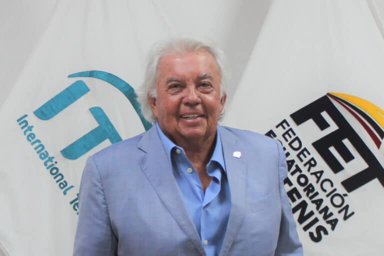 Danilo Carrera amenaza a periodista de La Posta