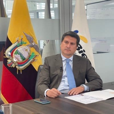 Gerente del Biess es despedido por la tendencia política de su asesor