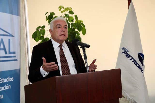 USD 6 mil es un «sueldo bajo» para aceptar la gerencia de Petroecuador