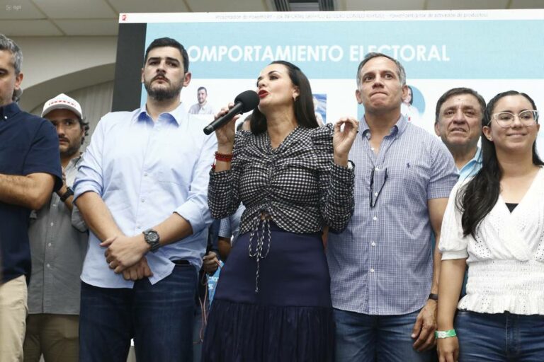 Aquiles Álvarez termina con 30 años de dominio socialcristiano