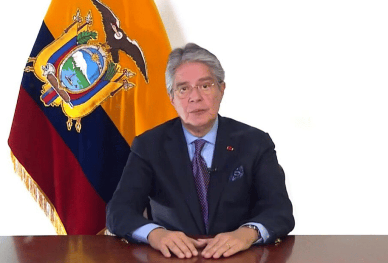 Gobierno se niega a entregar bitácoras de Carondelet por «El Gran Padrino»