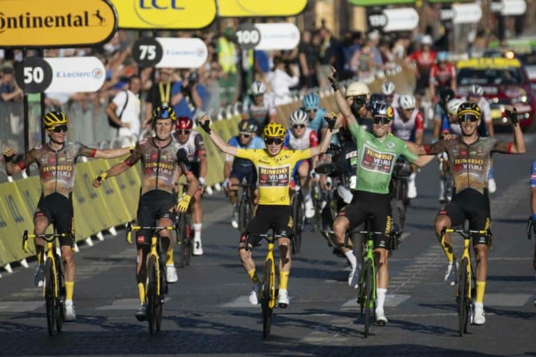 Jumbo Visma presenta la serie «All in», la historia de su triunfo legendario en el Tour de Francia