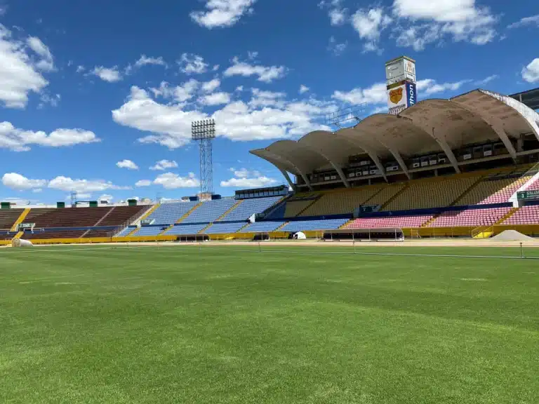 Estadio Olímpico Atahualpa, próximo a ser demolido