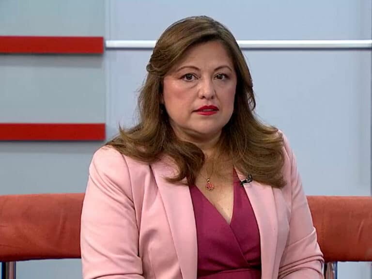 Autoridad transfóbica: «8 de marzo solo con mujeres genéticamente constituidas» | Opinión