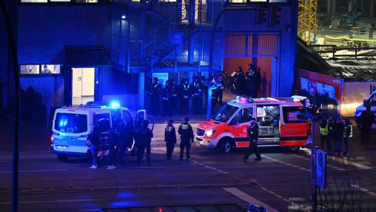 Tiroteo en iglesia en Hamburgo deja siete muertos