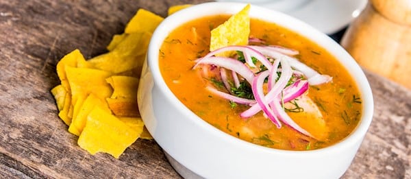 El encebollado, entre las mejores sopas del mundo