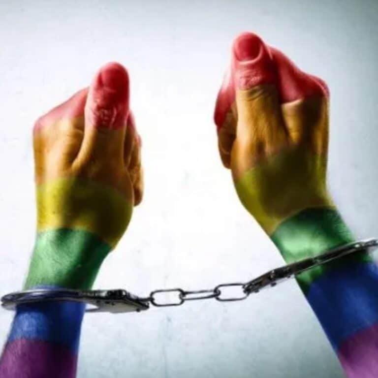 Denuncian prácticas de tortura en supuesta clínica de deshomosexualización