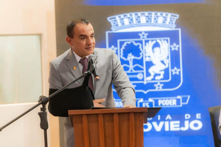 TCE destituye al alcalde de Portoviejo por faltar a un debate tras atentado