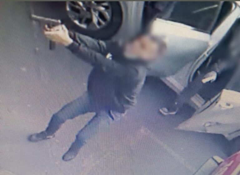 Esto se sabe del hombre baleado en la Avenida Amazonas