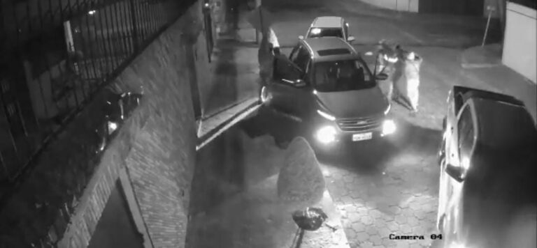 Video capta secuestro de una pareja, al norte de Quito