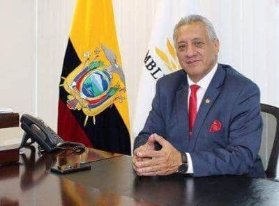 Polémicas declaraciones del Embajador en Panamá lo dejan sin puesto