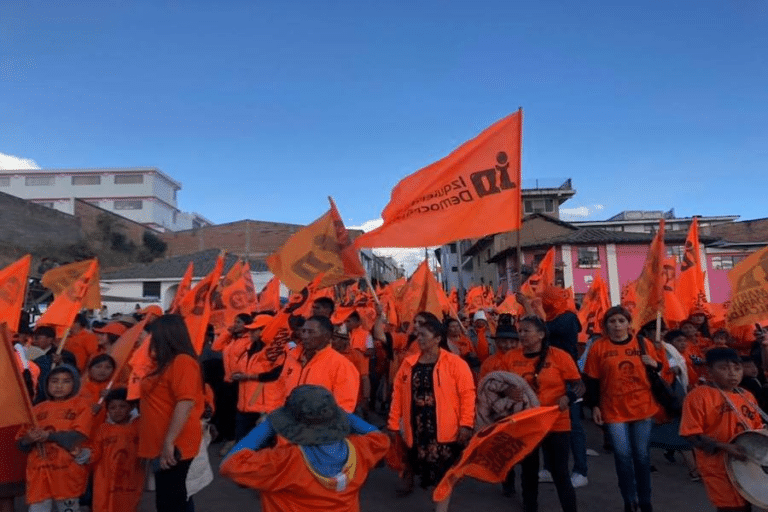 Parte de la ID acusa a Chávez de boicotear la inscripción de sus candidatos