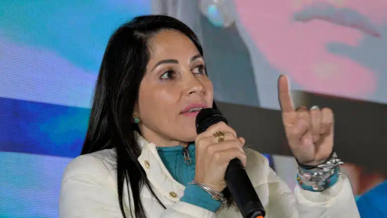 González a Bravo: «Vaya y reconozca su firma en la denuncia que presentó»