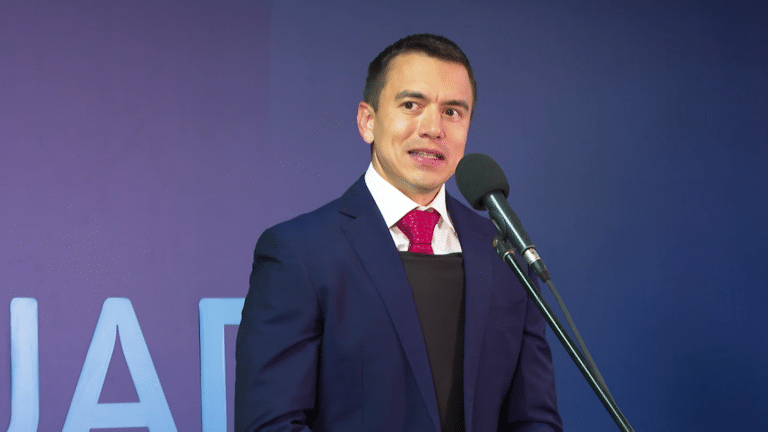 Noboa no apoyará el juicio político contra Diana Salazar y aseguró que no cogobernará con la RC