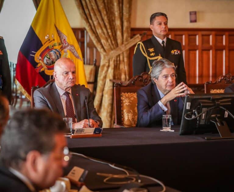 Contraloría »le echará un ojo» al patrimonio de Lasso y Borrero
