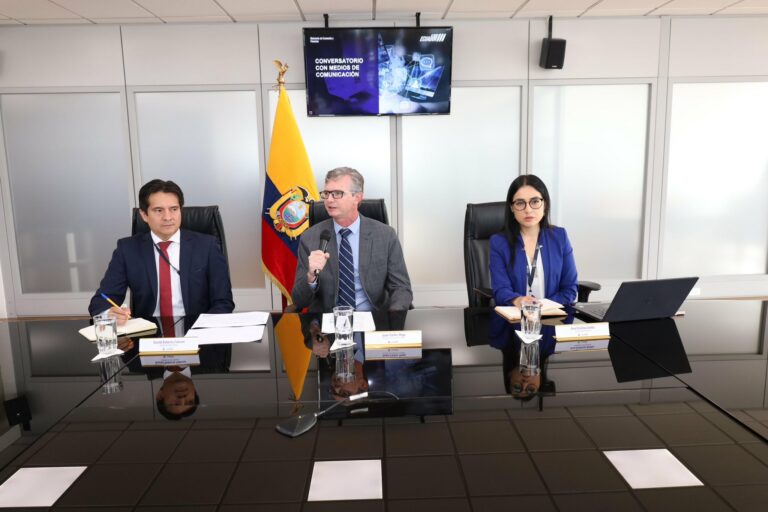 Cuentas claras: el décimo tercer sueldo de servidores públicos está pagado, confirma Ministerio de Economía